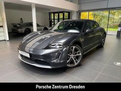 Vulkangraumetallic (metallic) Gebraucht 2023 Porsche Taycan Cross Turismo Limousine | 82.900 € (Teuer)