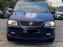 Blau Gebraucht 2005 VW Touran Van / Kleinbus | 1.499 € (Guter Preis)