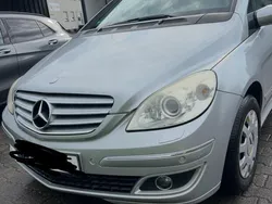 Grau Gebraucht 2007 Mercedes B170 Van / Kleinbus | 3.300 €