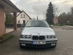 Silber Gebraucht 1997 BMW 320 Kombi | 1.750 € (Guter Preis)