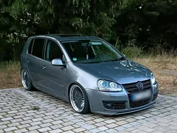Grau Gebraucht 2008 VW Golf V Limousine | 7.000 €