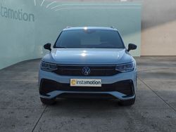 Weiß Gebraucht 2024 VW Tiguan Allspace R SUV | 44.650 € (Fairer Preis)