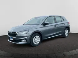 Grau Gebraucht 2025 Skoda Fabia Essence Limousine | 16.250 € (Superpreis)