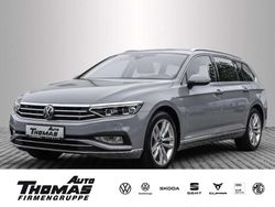 Mondsteingrau Gebraucht 2023 VW Passat Elegance Kombi | 32.789 € (Fairer Preis)