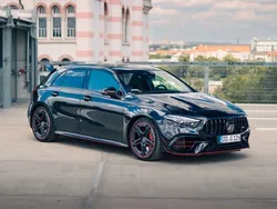Schwarz Gebraucht 2023 Mercedes A45 AMG AMG Limousine | 59.900 € (Teuer)