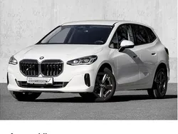Weiß Gebraucht 2024 BMW 218 Luxury Line Kombi | 27.999 € (Superpreis)