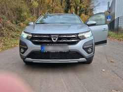 Grau Gebraucht 2021 Dacia Sandero Comfort SUV | 14.500 € (Fairer Preis)