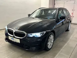 Schwarz Gebraucht 2021 BMW 318 Sport Line Kombi | 16.980 € (Guter Preis)