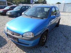 Blau metallic Gebraucht 1999 Opel Corsa Edition Limousine | 200 € (Superpreis)