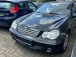 Schwarz Gebraucht 2004 Mercedes C220 Elegance Limousine | 2.500 € (Guter Preis)
