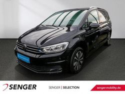 Deep black perleffekt Gebraucht 2023 VW Touran Comfortline Van / Kleinbus | 25.880 € (Fairer Preis)