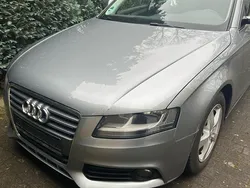 Grau Gebraucht 2009 Audi A4 Limousine | 5.800 € (Guter Preis)