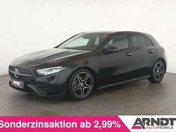 Kosmosschwarz Gebraucht 2024 Mercedes A200 Premium Limousine | 33.084 € (Teuer)