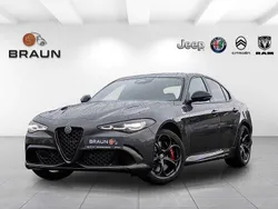Rosso etna Neu 2024 Alfa Romeo Giulia Quadrifoglio Limousine | 82.850 € (Guter Preis)