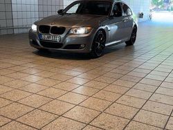 Grau Gebraucht 2008 BMW 325 Limousine | 6.800 € (Guter Preis)