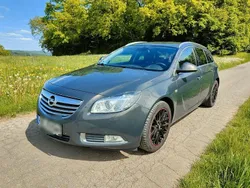 Schwarz Gebraucht 2013 Opel Insignia Active Kombi | 5.500 € (Fairer Preis)