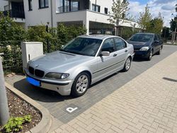 Silber Gebraucht 2005 BMW 318 Performance Limousine | 1.899 € (Superpreis)