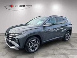 Grau Neu 2025 Hyundai Tucson Trend SUV | 40.756 € (Teuer)