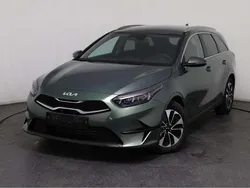 Grün Neu 2025 Kia Ceed Sportswagon Kombi | 26.990 € (Guter Preis)