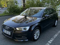 Braun Gebraucht 2015 Audi A3 Sportback Attraction Limousine | 11.200 € (Superpreis)