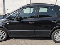Schwarz Gebraucht 2008 Fiat Sedici Dynamic SUV | 2.900 € (Fairer Preis)