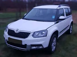 Weiß Gebraucht 2014 Skoda Yeti Outdoor Elegance SUV | 12.299 €
