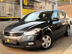 Grau Gebraucht 2010 Kia Ceed Kombi | 4.790 € (Fairer Preis)