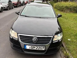 Schwarz Gebraucht 2010 VW Passat Comfortline Kombi | 2.850 € (Guter Preis)