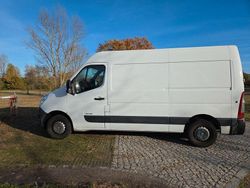 Weiß Gebraucht 2015 Renault Master Limousine | 17.850 €