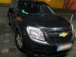 Schwarz Gebraucht 2013 Chevrolet Orlando LS Van / Kleinbus | 4.300 € (Fairer Preis)