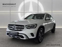 Weiss Gebraucht 2021 Mercedes GLC300e Exclusive SUV | 30.990 € (Superpreis)