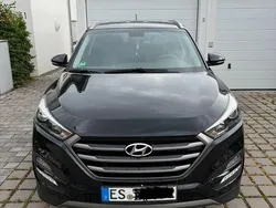 Schwarz Gebraucht 2015 Hyundai Tucson Trend SUV | 13.300 € (Fairer Preis)