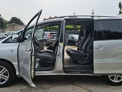 Silber Gebraucht 2005 Toyota Previa Sol Van / Kleinbus | 5.700 € (Fairer Preis)