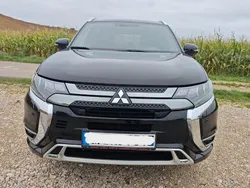 Schwarz Gebraucht 2021 Mitsubishi Outlander P-HEV Spirit SUV | 24.500 € (Fairer Preis)