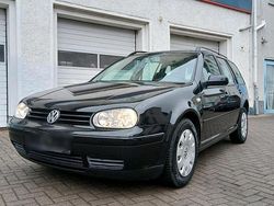 Schwarz Gebraucht 2002 VW Golf IV Kombi | 1.890 € (Etwas zu teuer)