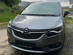 Grau Gebraucht 2017 Opel Zafira Tourer Innovation Van / Kleinbus | 12.000 € (Guter Preis)