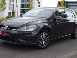 Grau Gebraucht 2018 VW Golf VII Trendline Limousine | 11.499 € (Guter Preis)