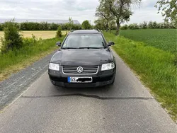 Schwarz Gebraucht 2004 VW Passat Kombi | 1.500 € (Guter Preis)