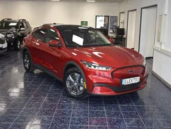 Rot Gebraucht 2021 Ford Mustang Mach-E SUV | 26.770 € (Fairer Preis)