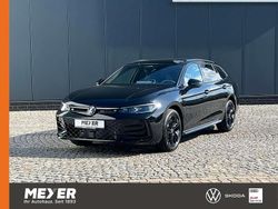 Grenadillschwarz metallic Neu 2025 VW Passat R-line Kombi | 47.890 € (Superpreis)