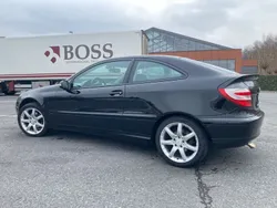 Schwarz Gebraucht 2006 Mercedes C200 Avantgarde Coupé | 2.600 € (Guter Preis)