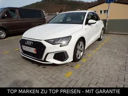 Weiß Gebraucht 2022 Audi A3 Sportback S-Line Limousine | 26.400 € (Fairer Preis)