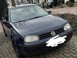 Blau Gebraucht 1999 VW Golf IV Kleinwagen | 1.850 € (Fairer Preis)