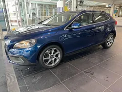 Blau Gebraucht 2015 Volvo V40 CC Ocean Race Kombi | 15.995 € (Guter Preis)