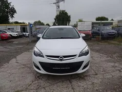 Weiß Gebraucht 2015 Opel Astra Style Kombi | 4.499 € (Guter Preis)