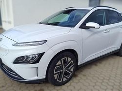 Weiß Gebraucht 2021 Hyundai Kona Prime SUV | 21.390 € (Fairer Preis)