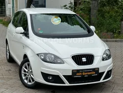 Weiß Gebraucht 2010 Seat Altea Stylance Van / Kleinbus | 8.490 € (Teuer)