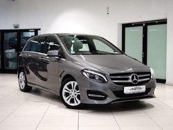 Grau Gebraucht 2017 Mercedes 180 Limousine | 16.249 € (Guter Preis)