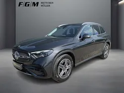Grau Gebraucht 2024 Mercedes GLC200 AMG line SUV | 53.870 € (Fairer Preis)