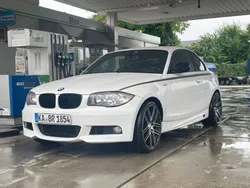 Weiß Gebraucht 2009 BMW 120 M Sport Kleinwagen | 14.000 €
